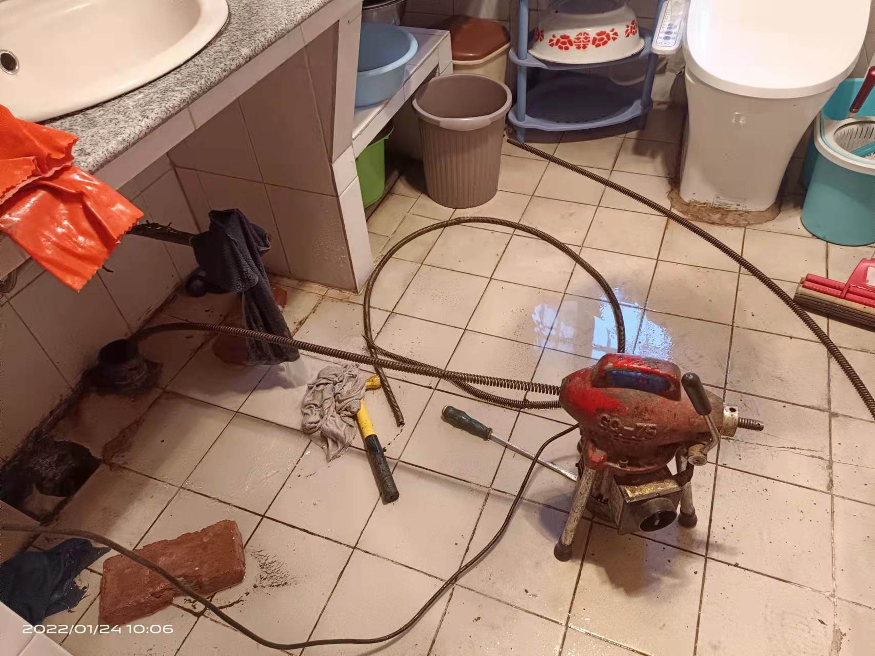 乌苏疏通厨房下水道，地漏疏通